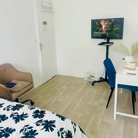 Pres De Paris, Aeroport Cdg, Disney,parc Des Expos Homestay *